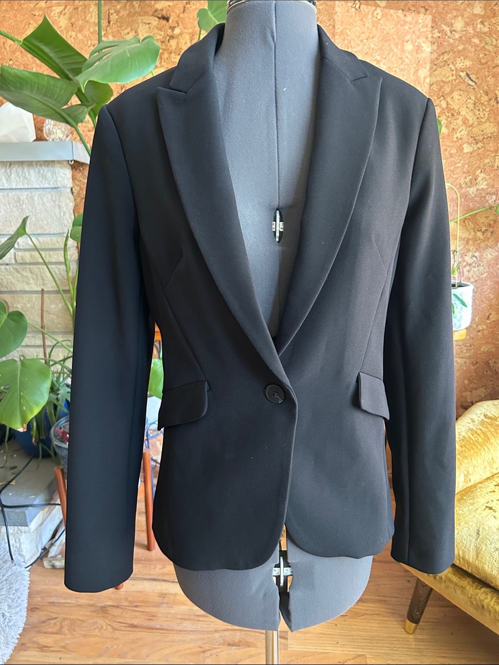 Express Gorgeous Black Single-Button Tailored Blazer